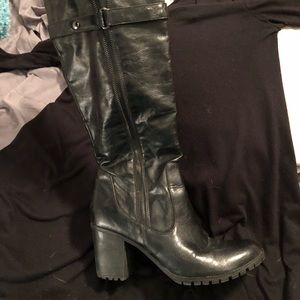 Kenneth Cole reaction black heeled boot